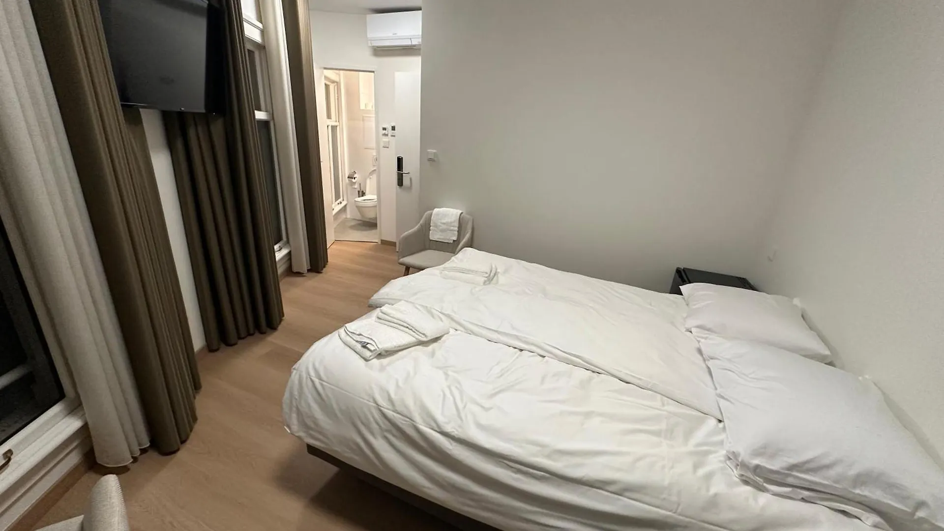 Voyagers Amsterdam Hotel
