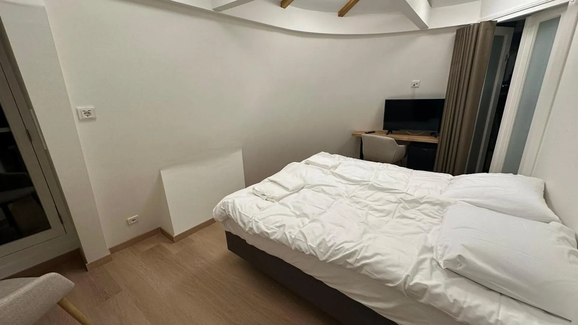 Voyagers Amsterdam Hotel