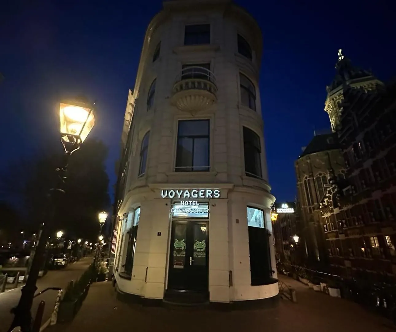 Voyagers Amsterdam contacts