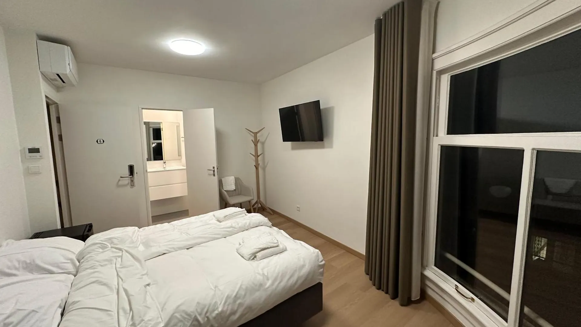 Voyagers Amsterdam Hotel